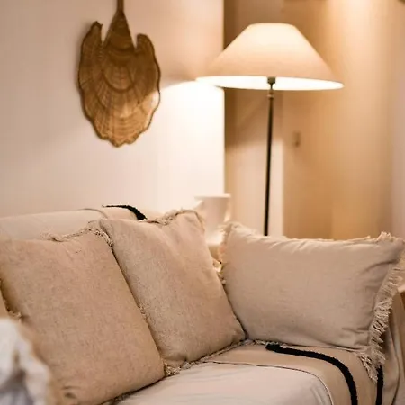Hsh Bachelet-montmartre Sacre-coeur Cosy 1br-4p * Paris