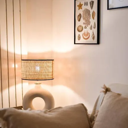Hsh Bachelet-montmartre Sacre-coeur Cosy 1br-4p Apartment Paris